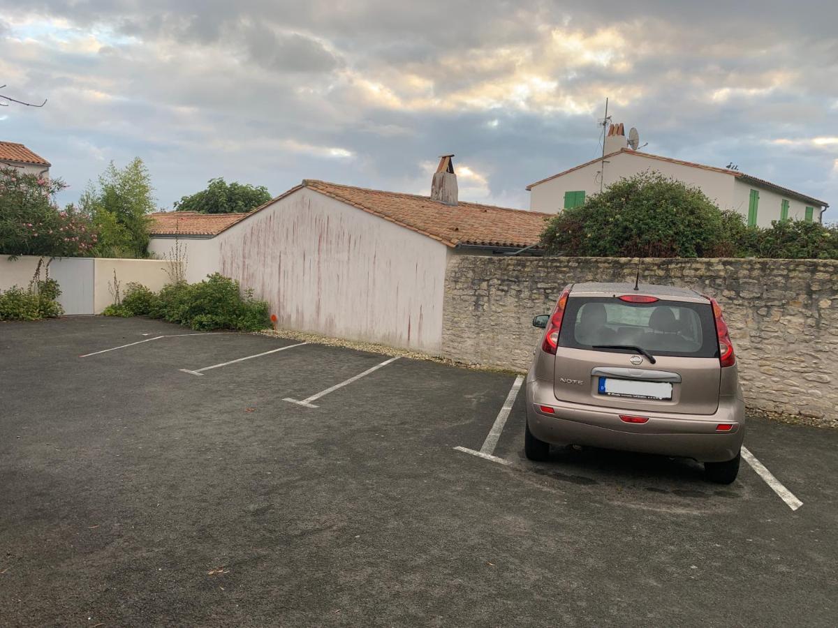Ma Re Basse Villa La Flotte Exterior photo